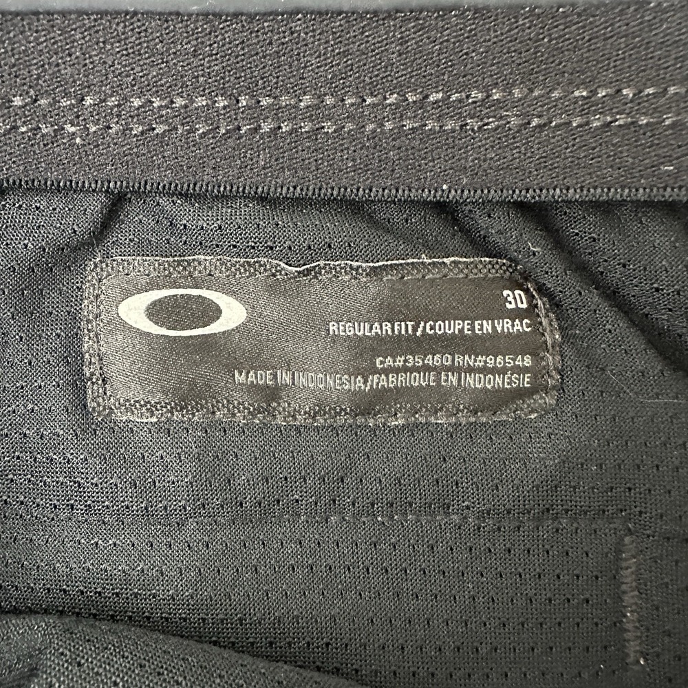 Oakley Men's Shorts Golf Performance Wicking Lightweight Casual Size 30x10 Black - Picture 12 of 15